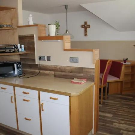 Und Gaestezimmer Gaspar Halbenrain