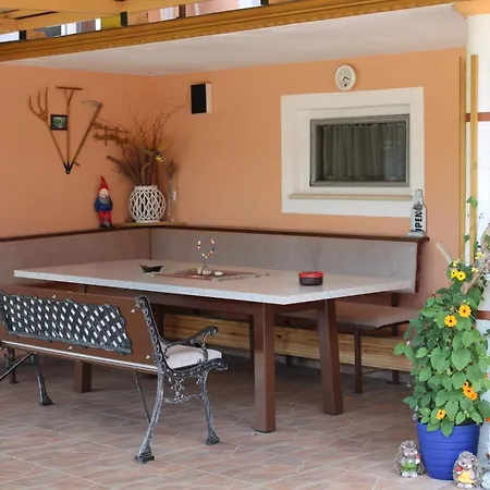 Und Gaestezimmer Gaspar * Halbenrain