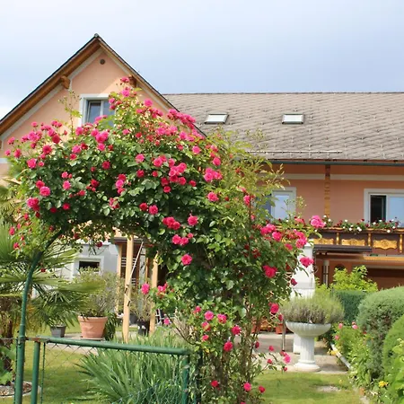 Апартаменты Und Gaestezimmer Gaspar *